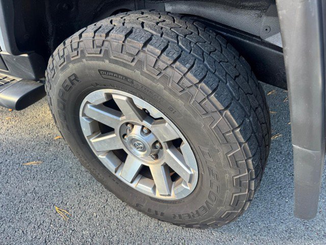 Used 2014 Toyota FJ Cruiser 4WD w/ Upgrade Package image 28