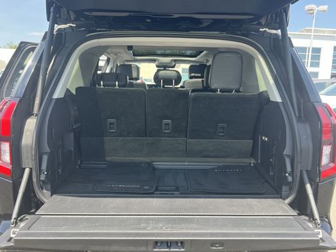 Certified 2025 Ford Expedition Platinum AWD/4WD image 35