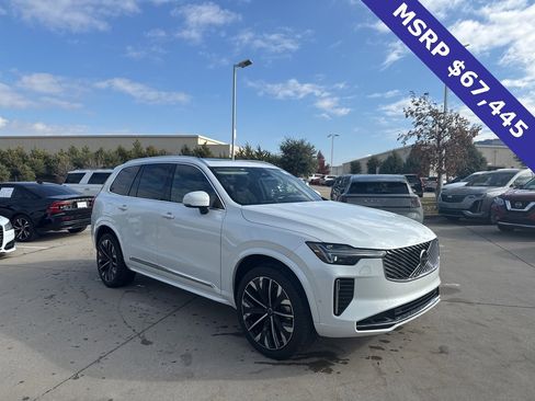 Certified 2025 Volvo XC90 B6 Plus image 3