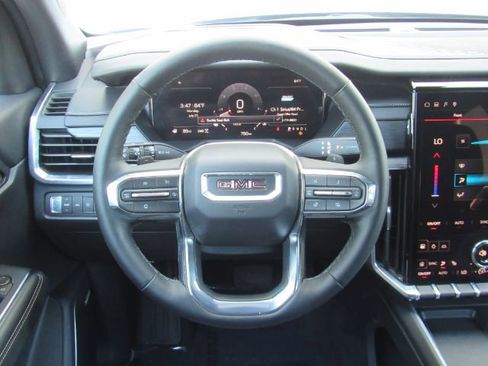 Used 2025 GMC Acadia Elevation image 34