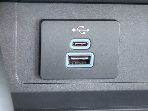 Used 2025 Ford Mustang GT Premium image 21