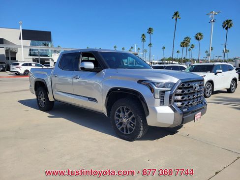 Used 2023 Toyota Tundra Platinum AWD/4WD image 2