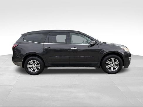 Used 2015 Chevrolet Traverse LT image 9