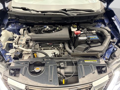 Used 2018 Nissan Rogue SL w/ Premium Package FWD image 28