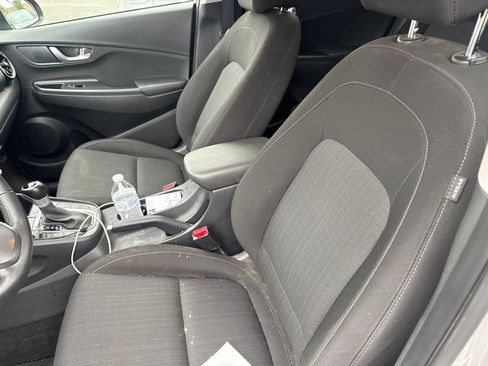 Certified 2023 Hyundai Kona SEL w/ Convenience Package AWD/4WD image 6