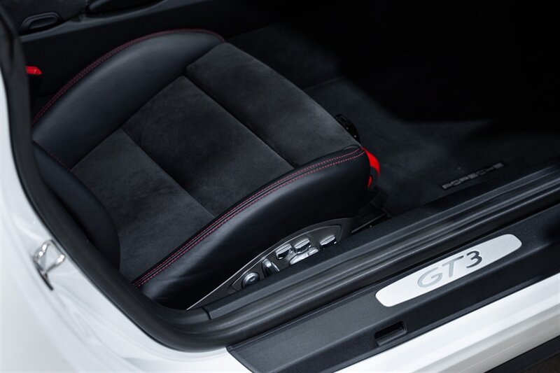 Used 2014 Porsche 911 GT3 RWD image 30