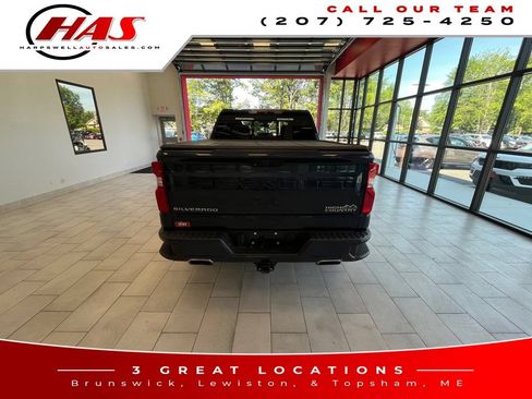Used 2019 Chevrolet Silverado 1500 High Country w/ Technology Package AWD/4WD image 5