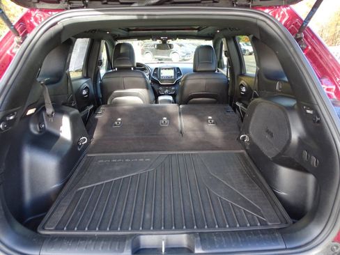 Used 2021 Jeep Cherokee Latitude Lux 80th Anniv w/ Trailer Tow Group image 38