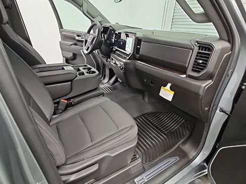 New 2026 GMC Sierra 1500 SLE w/ Preferred Package image 36