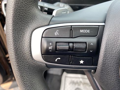 Used 2023 Kia Sportage LX image 19