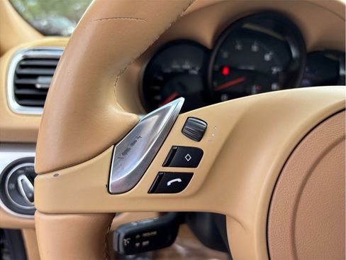 Used 2014 Porsche Boxster image 23