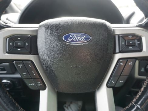 Used 2019 Ford F150 Platinum w/ Equipment Group 701A Luxury image 22