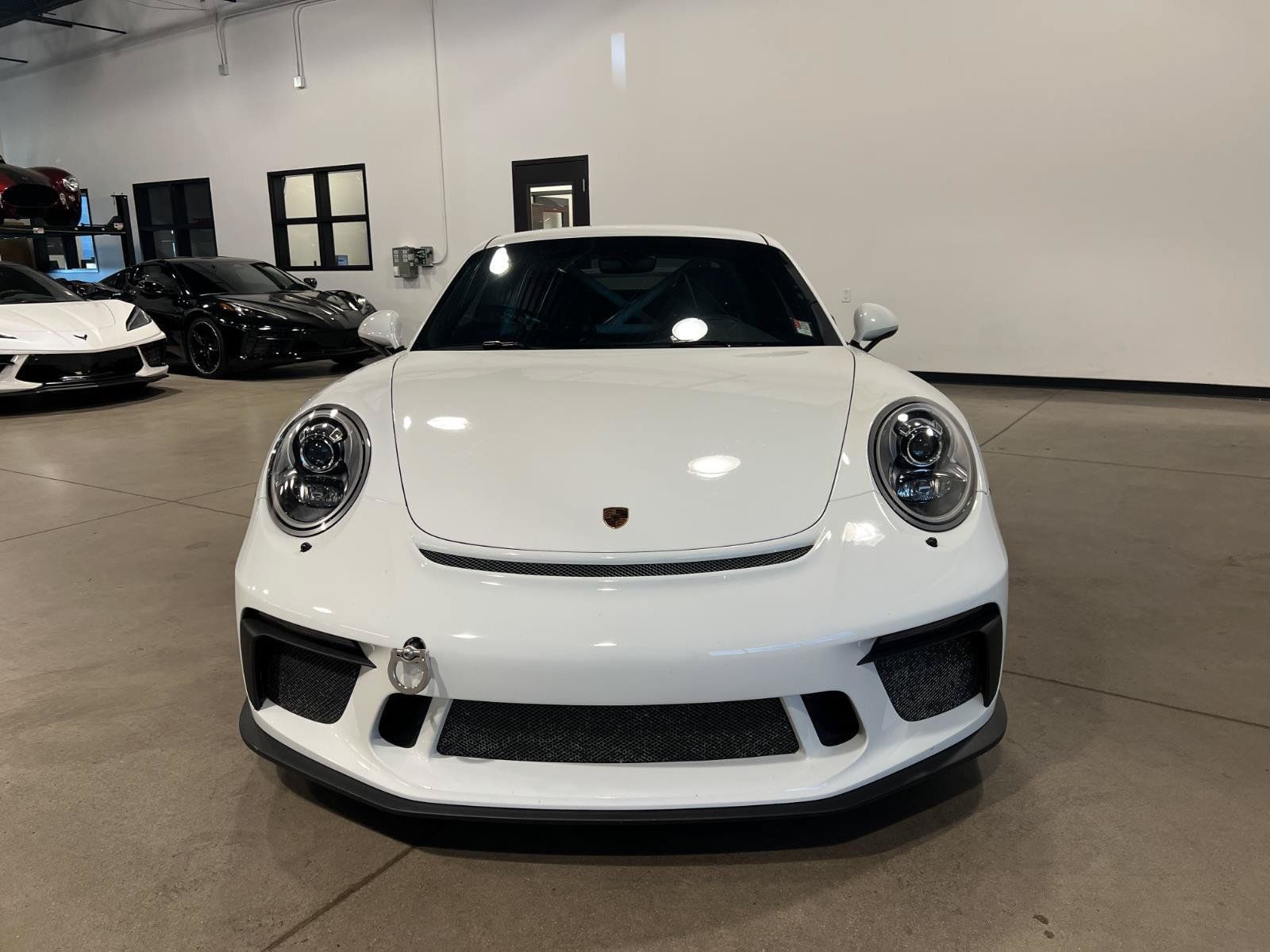 Used 2018 Porsche 911 GT3 RWD image 8
