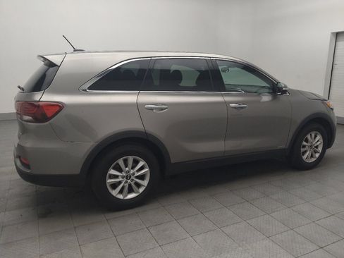 Used 2019 Kia Sorento LX image 10