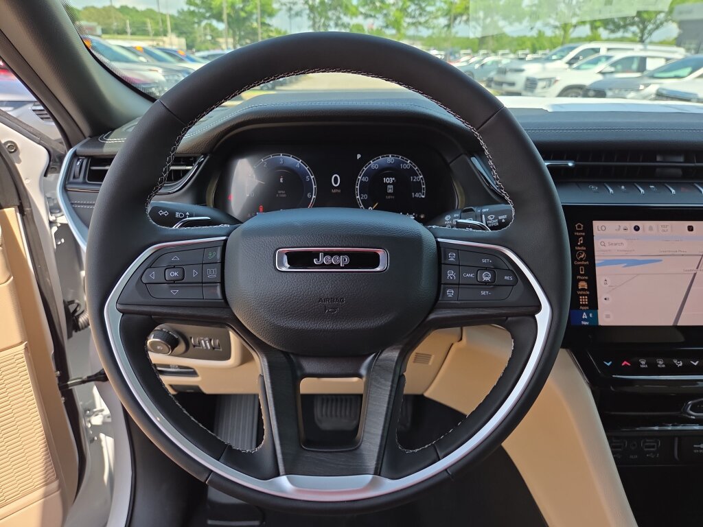 New 2026 Jeep Grand Cherokee Limited RWD image 11
