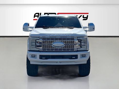 Used 2019 Ford F350 Platinum w/ Platinum Ultimate Package AWD/4WD image 2
