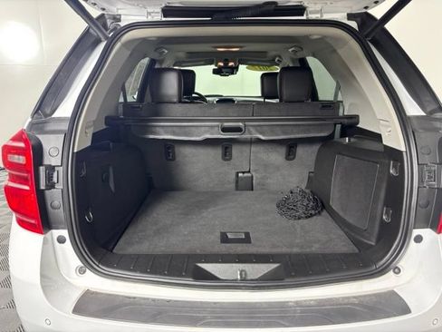 Used 2017 Chevrolet Equinox Premier w/ Enhanced Convenience Package AWD/4WD image 23