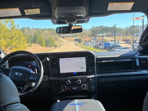 New 2026 Ford F250 Platinum image 34