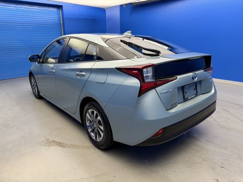 Used 2019 Toyota Prius XLE w/ Advanced Technology Package FWD image 5