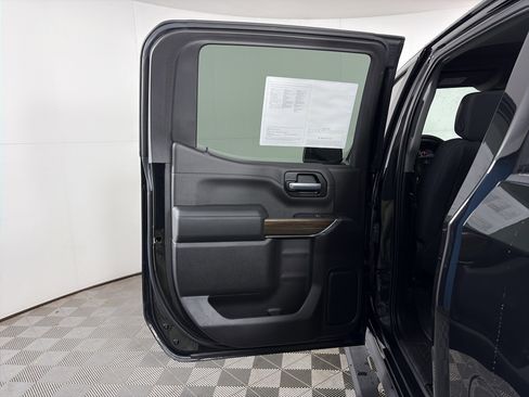 Used 2020 Chevrolet Silverado 1500 LT Trail Boss image 33