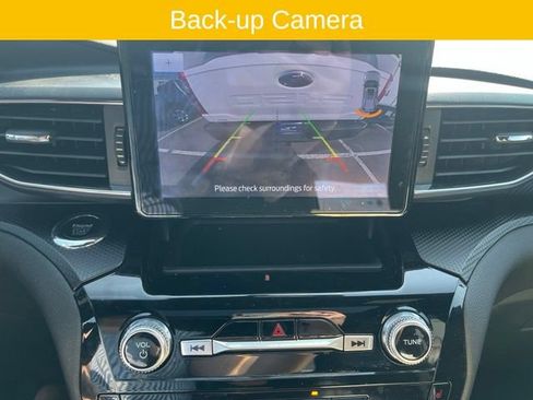 Certified 2023 Ford Explorer ST-Line w/ Class IV Trailer Tow Package AWD/4WD image 18