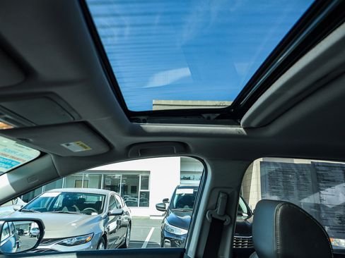 Used 2022 Honda CR-V EX-L image 7