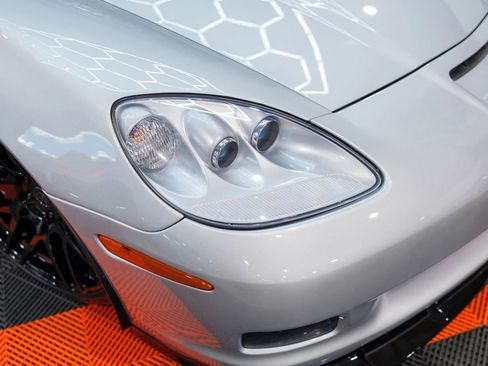 Used 2009 Chevrolet Corvette Z06 w/ Preferred Equipment Group image 9