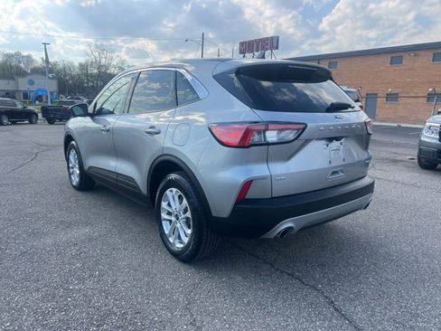 Certified 2022 Ford Escape SE w/ Cold Weather Package image 6