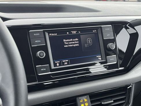 Used 2023 Volkswagen Taos S image 25