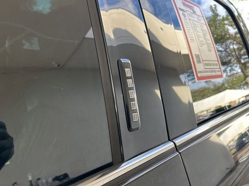 Used 2015 Ford F150 Platinum w/ Equipment Group 701A Luxury image 20