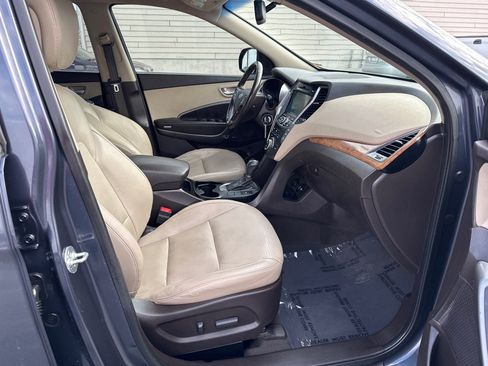 Used 2013 Hyundai Santa Fe GLS image 15