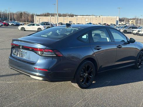 Used 2025 Honda Accord SE image 5