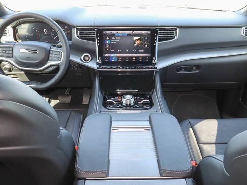 New 2026 Jeep Grand Wagoneer Limited AWD/4WD image 23