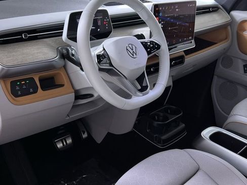 New 2025 Volkswagen ID. Buzz 1st Edition image 35