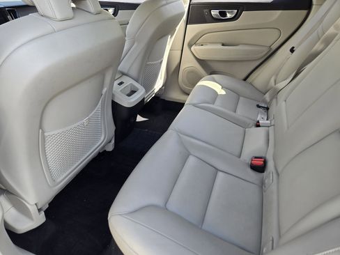 Used 2023 Volvo XC90 B6 Plus w/ Protection Package Premier image 39