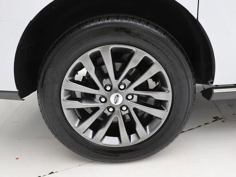 Used 2021 Ford Expedition Max Limited AWD/4WD image 9