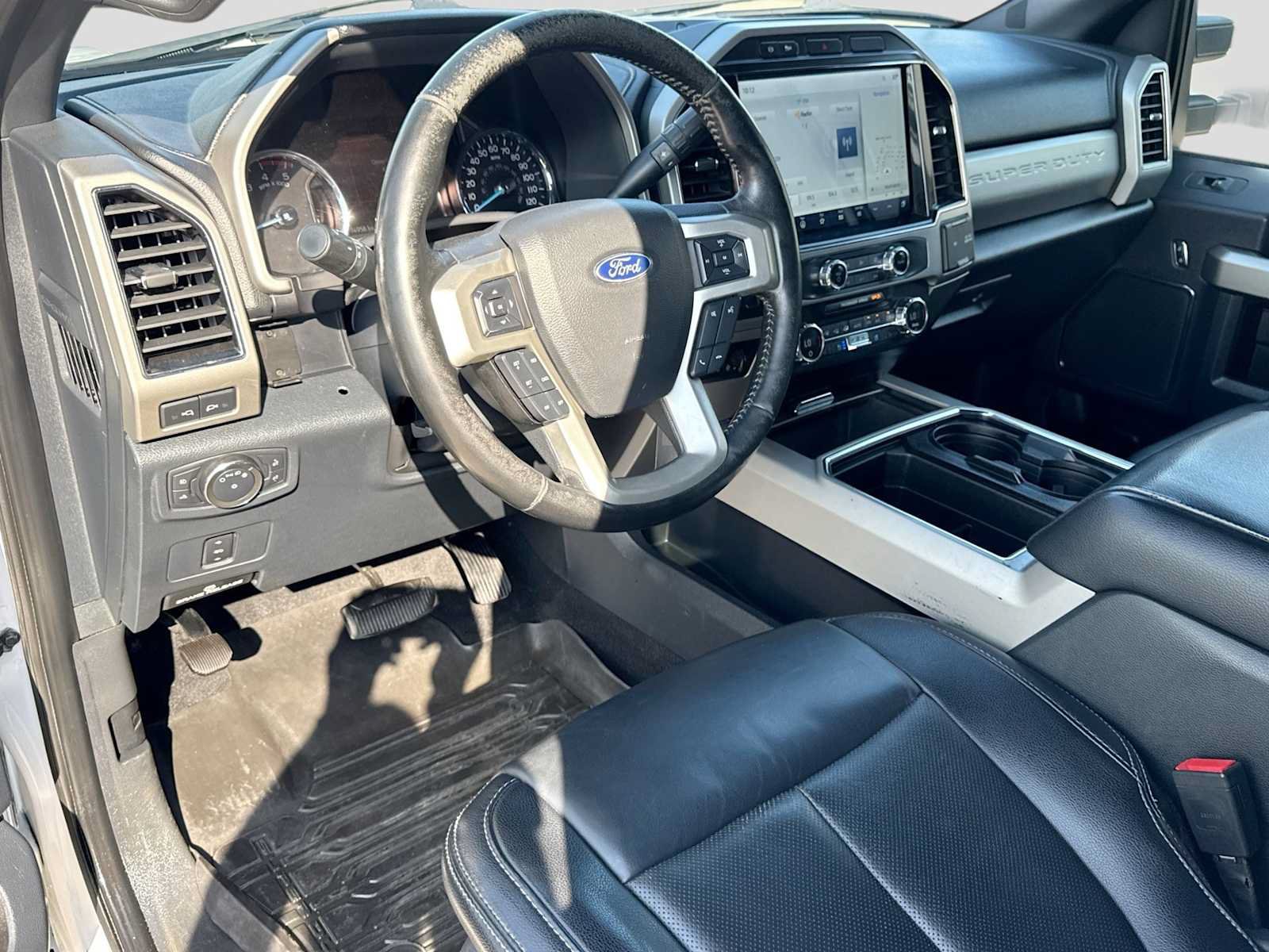 Used 2022 Ford F250 Lariat AWD/4WD image 2