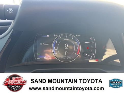 Used 2025 Lexus ES 350 Luxury image 17