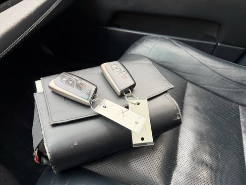 Used 2013 Lexus LS 460 AWD image 20