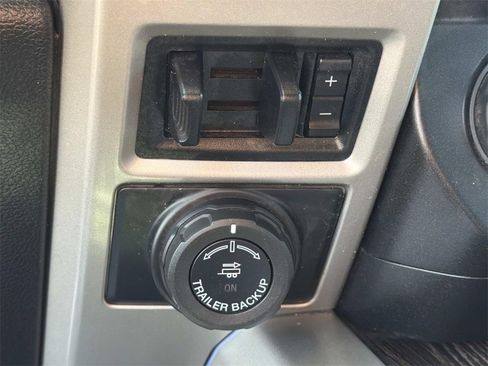 Used 2021 Ford F250 Lariat w/ Lariat Value Package image 17