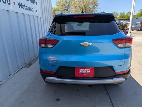 Used 2025 Chevrolet TrailBlazer LT AWD/4WD image 23