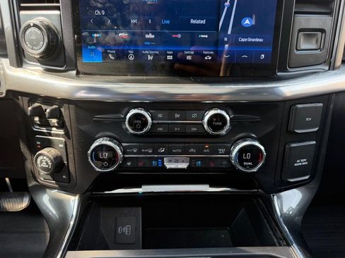 Used 2021 Ford F150 Lariat w/ Equipment Group 502A High AWD/4WD image 16