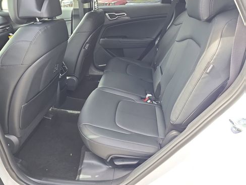 New 2026 Kia Sportage EX FWD image 17
