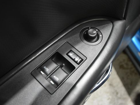 Used 2009 Dodge Challenger R/T RWD image 14