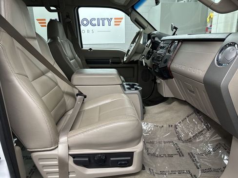 Used 2008 Ford F550 4x4 Crew Cab Super Duty image 23