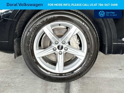 Used 2023 Audi Q5 2.0T Premium w/ Convenience Package image 11