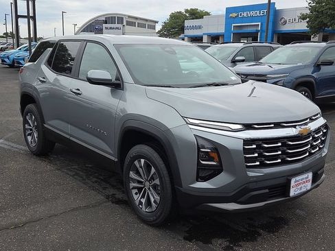 New 2026 Chevrolet Equinox LT FWD image 5