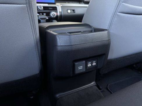 Used 2025 Toyota Tacoma TRD Off-Road image 15