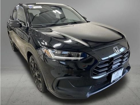 Certified 2023 Honda HR-V Sport image 9