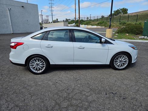 Used 2012 Ford Focus SEL image 19